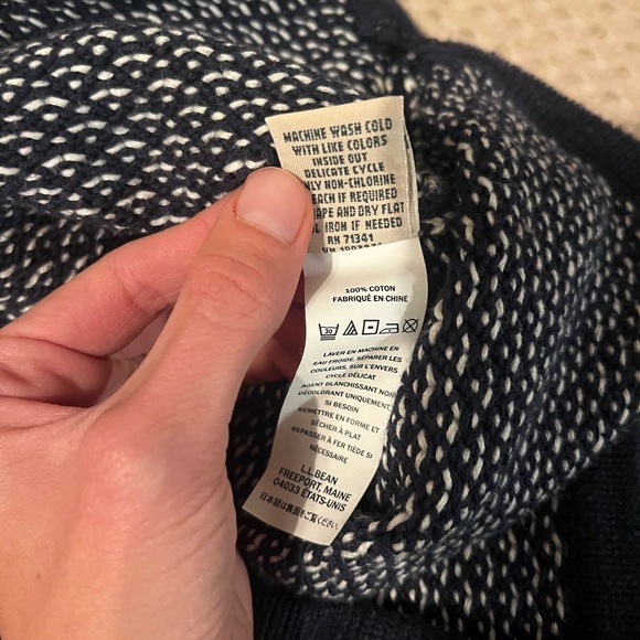 Ll bean Navy Blue Turtleneck Sweater - Picture 7 of 7